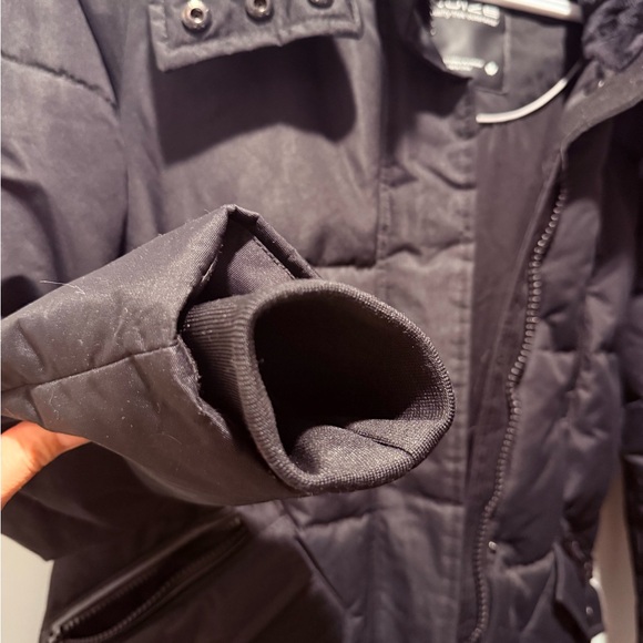 Noize Women's Black Puffer Coat - Picture 6 of 9